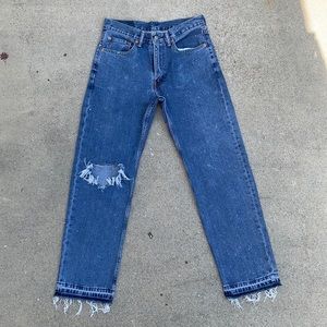 Vintage Levi’s 550 Relaxed fit ripped jeans